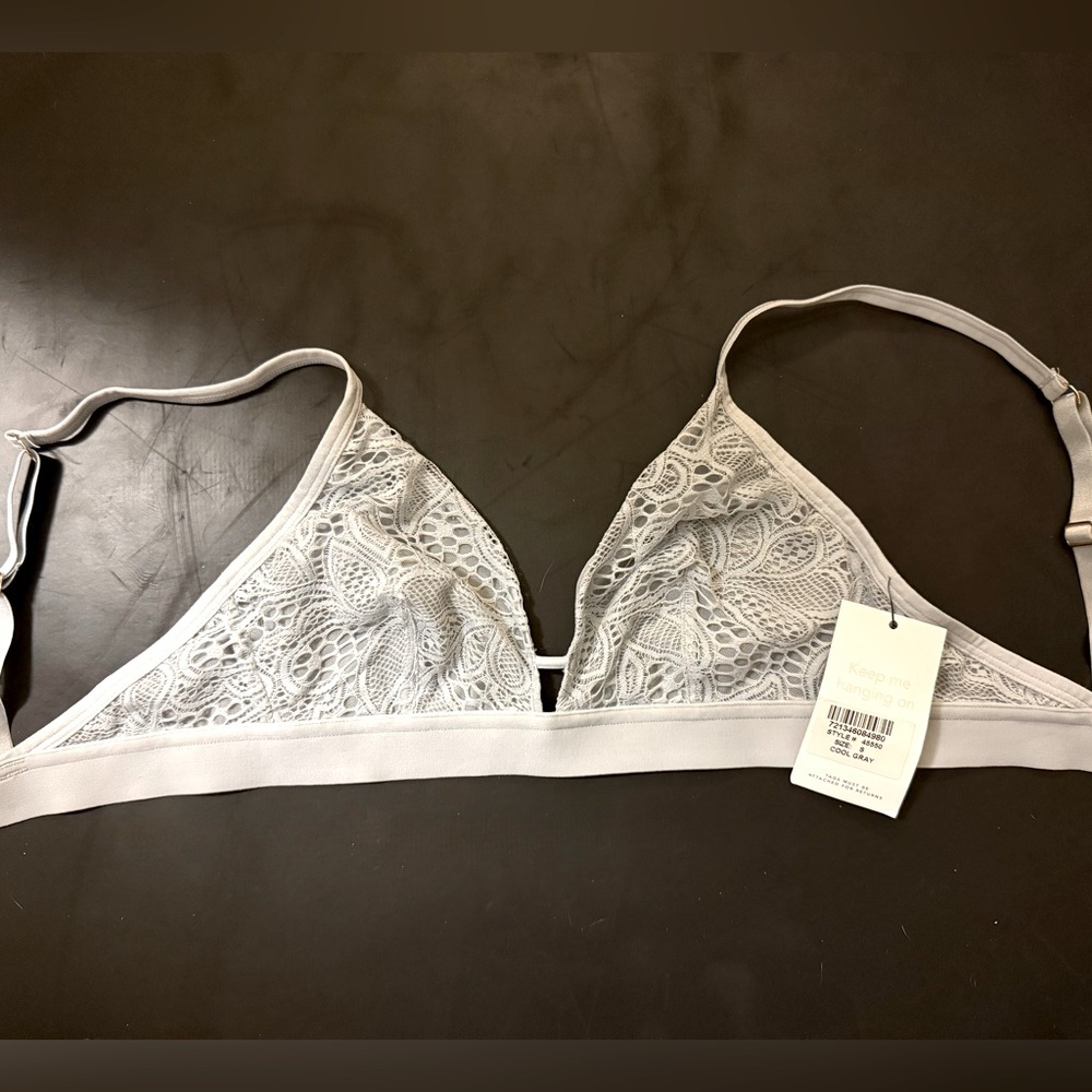 NWT - Lively lace bralette Size small - cool grey